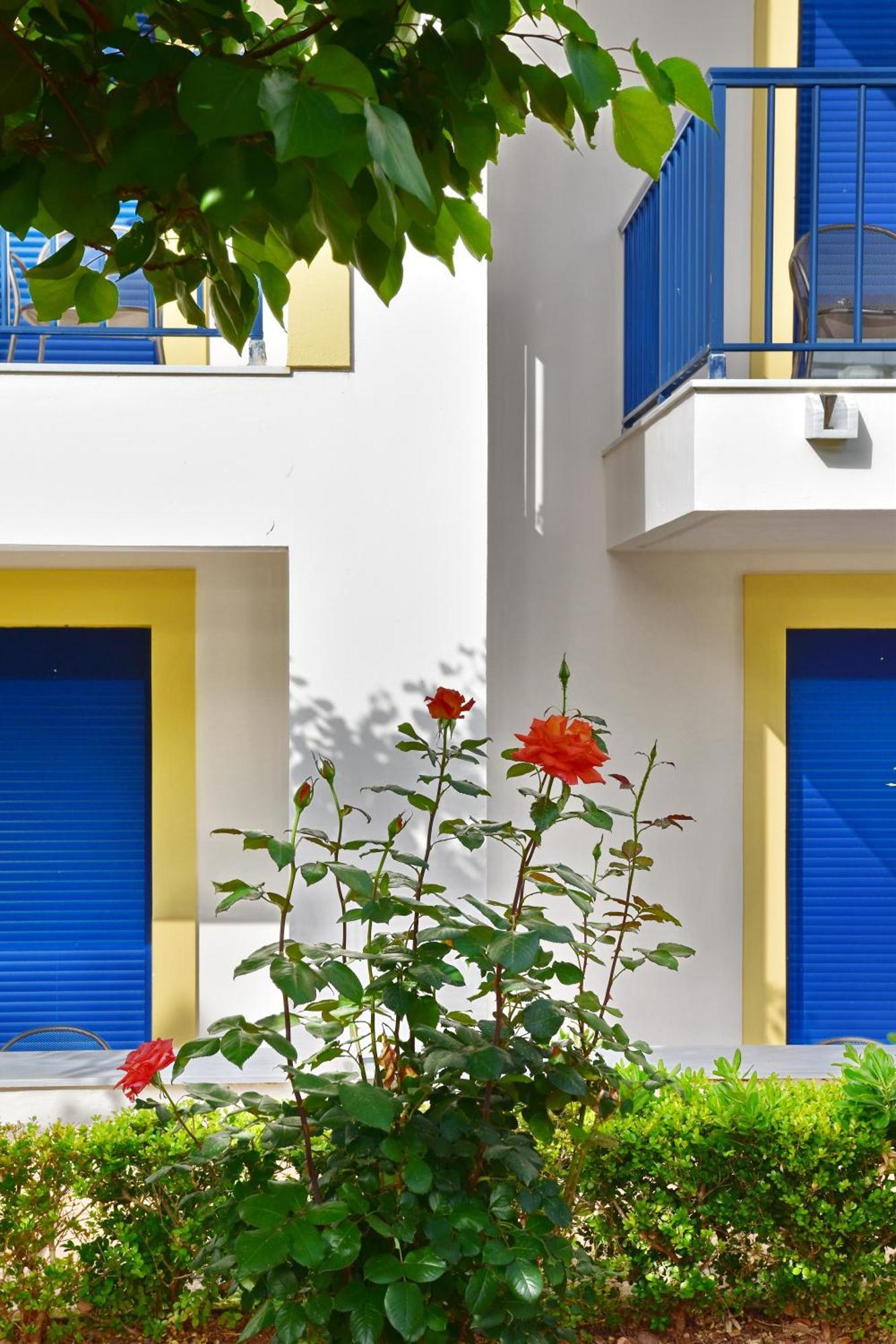 Ξενοδοχείο με διαμερίσματα Emporios Bay Chios 3*